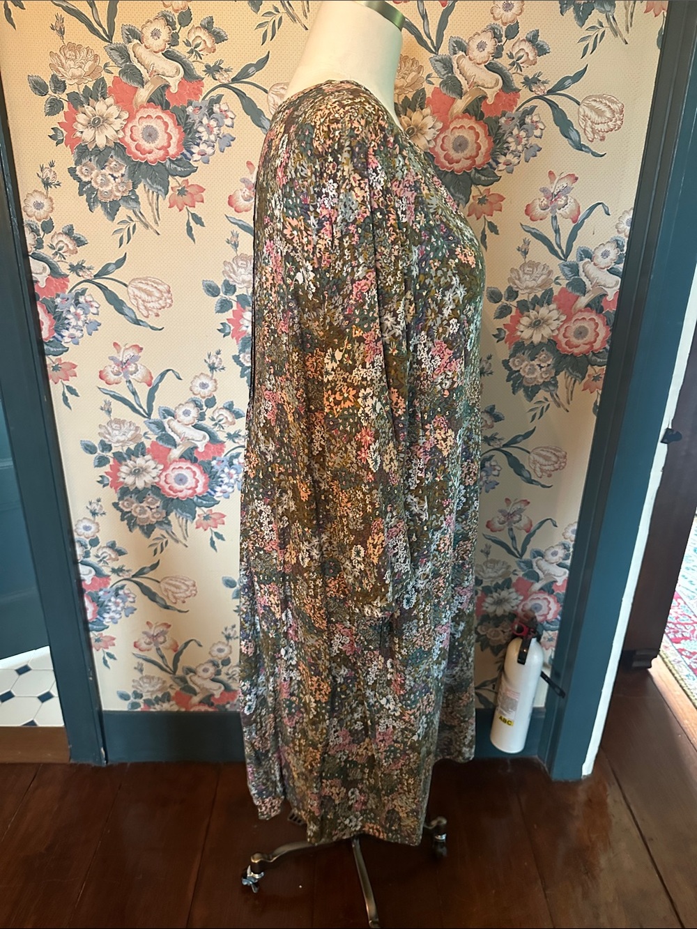 J. Jill Floral Midi Dress with Pink & White Blossoms - Picture 4 of 8